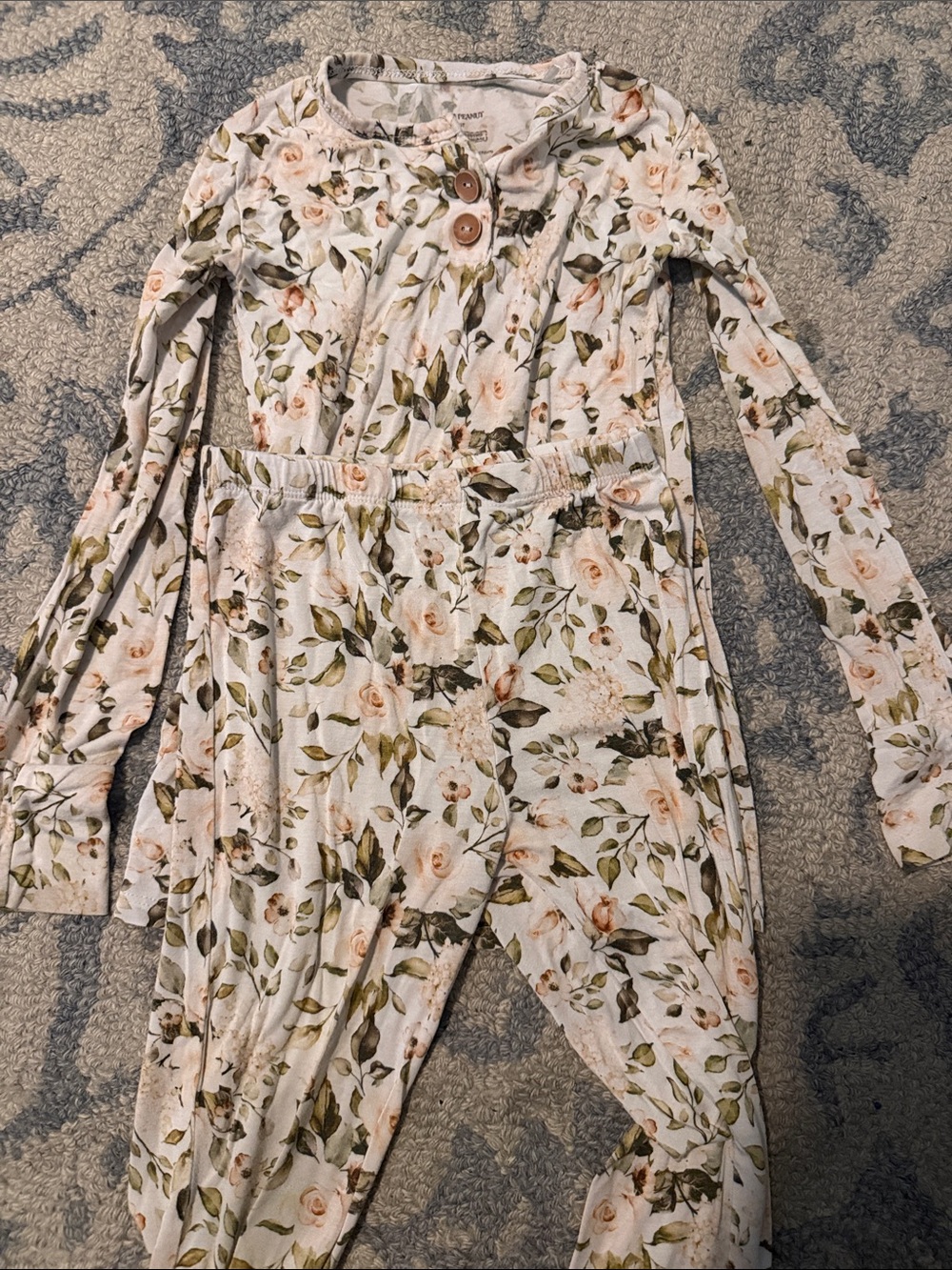 Posh Peanut Floral Long-Sleeve Pajama Set - Cream with Green & Pink